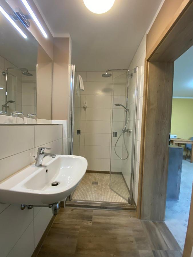 Vorsicht Hotel Deyelsdorf Eksteriør bilde