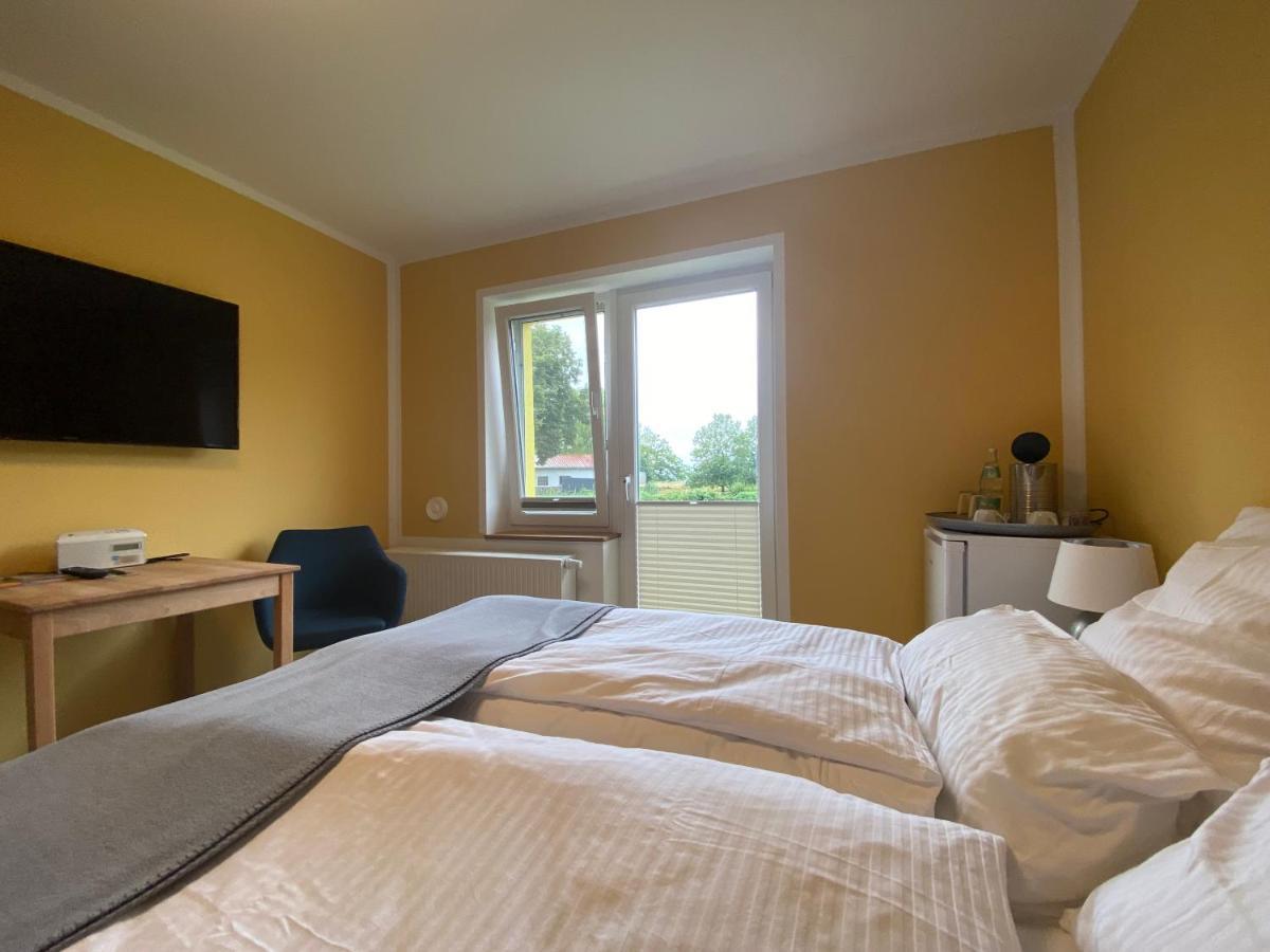 Vorsicht Hotel Deyelsdorf Eksteriør bilde